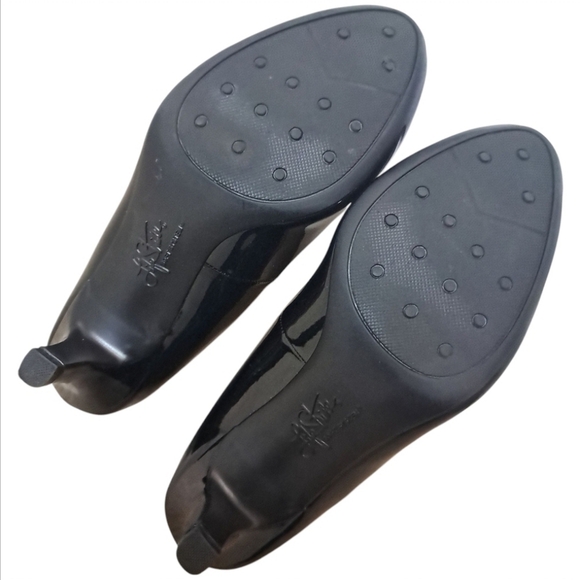 LifeStride Parigi Black Patent Pumps Size 10 - Picture 14 of 15